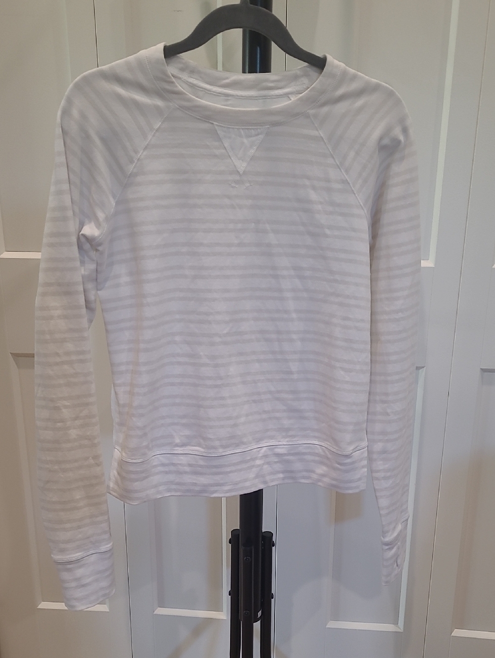 lululemon athletica White Voyage Pullover with Gray Logo